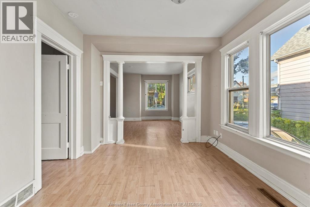 328 Bridge Avenue, Windsor, Ontario  N9B 2M4 - Photo 10 - 25027664