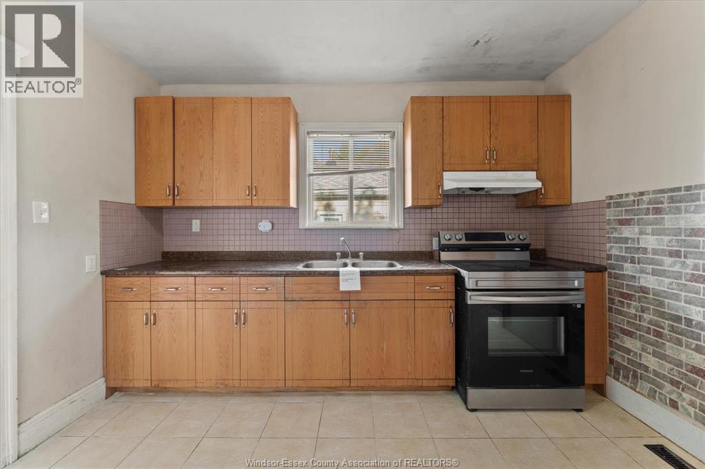 328 Bridge Avenue, Windsor, Ontario  N9B 2M4 - Photo 13 - 25027664