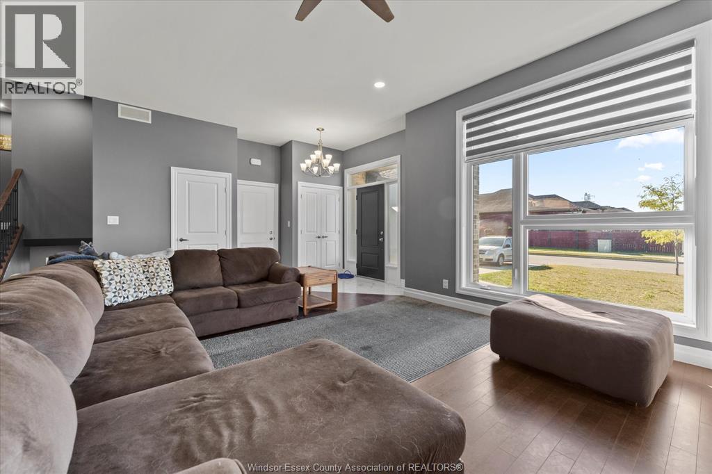 967 Westwood Drive, Lakeshore, Ontario  N0R 1A0 - Photo 5 - 25027661