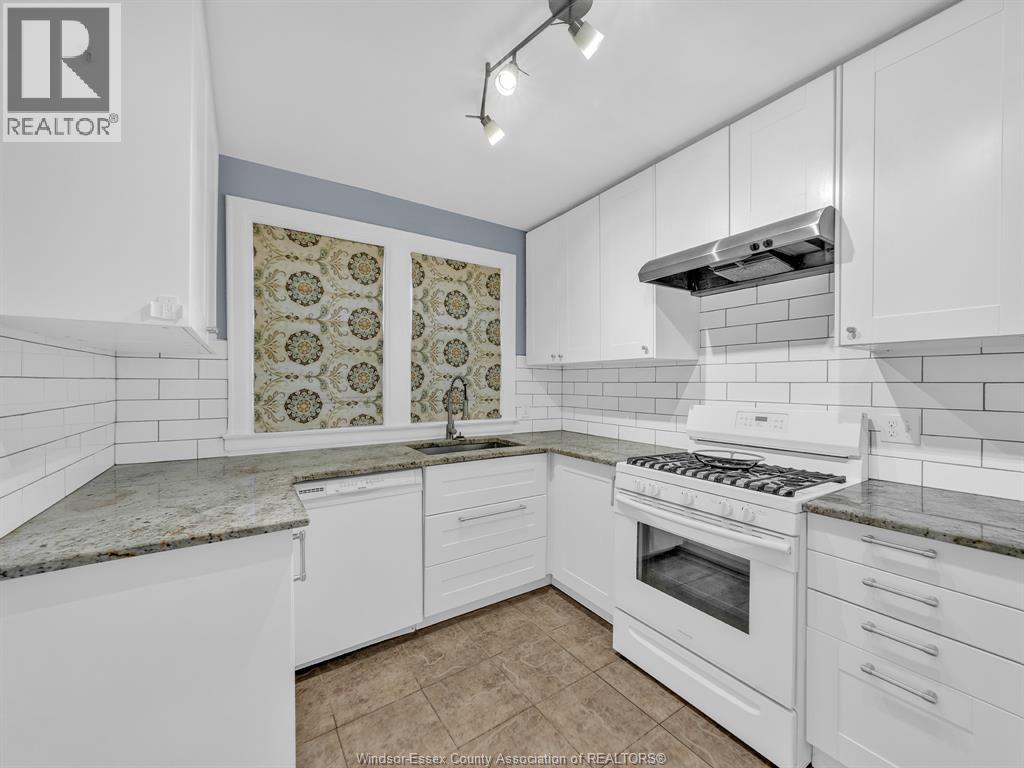 1384 Parent, Windsor, Ontario  N8X 4J3 - Photo 19 - 25027660