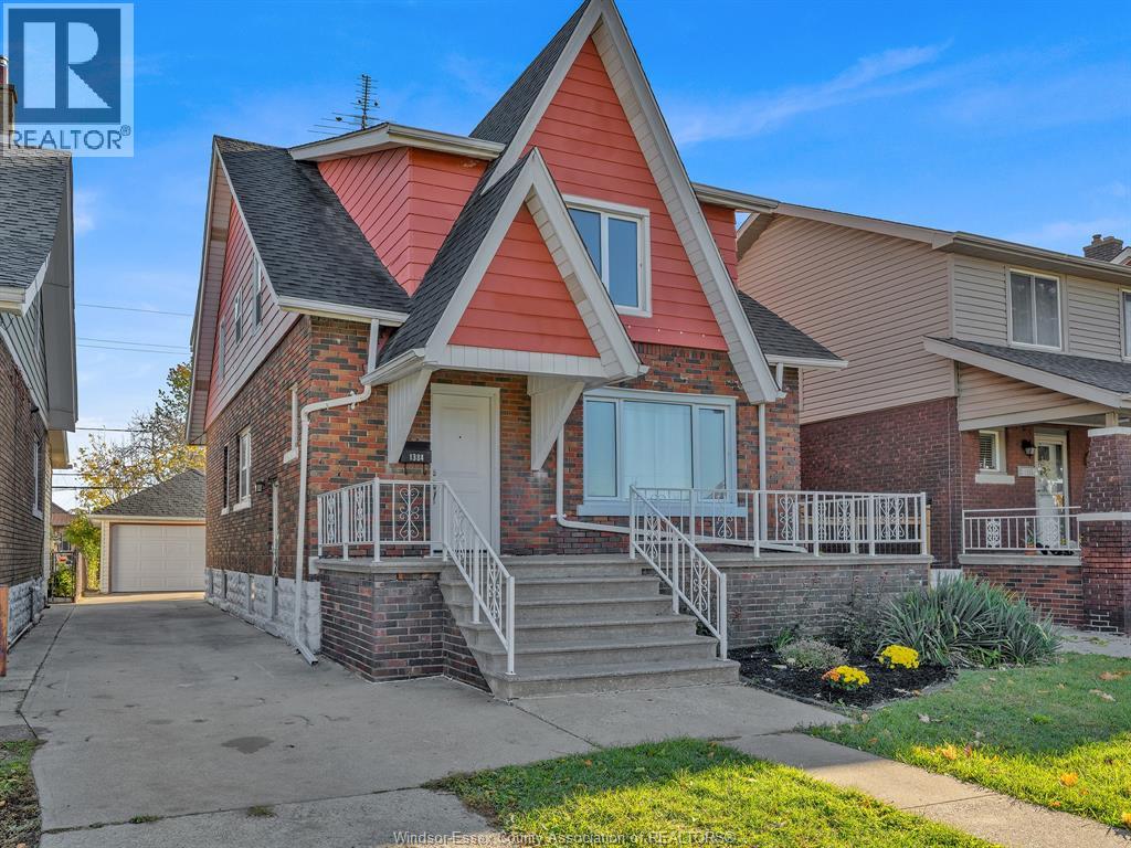 1384 Parent, Windsor, Ontario  N8X 4J3 - Photo 3 - 25027660