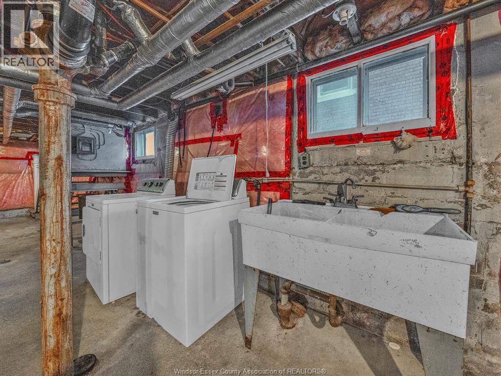 1384 Parent, Windsor, Ontario  N8X 4J3 - Photo 48 - 25027660