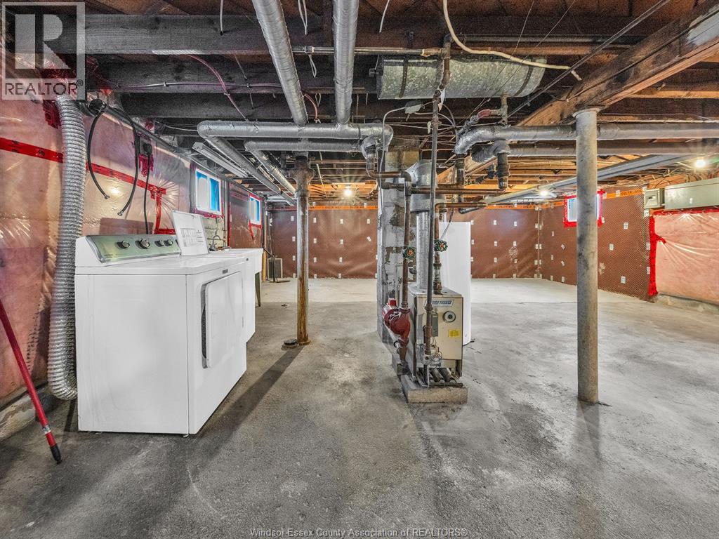 1384 Parent, Windsor, Ontario  N8X 4J3 - Photo 50 - 25027660