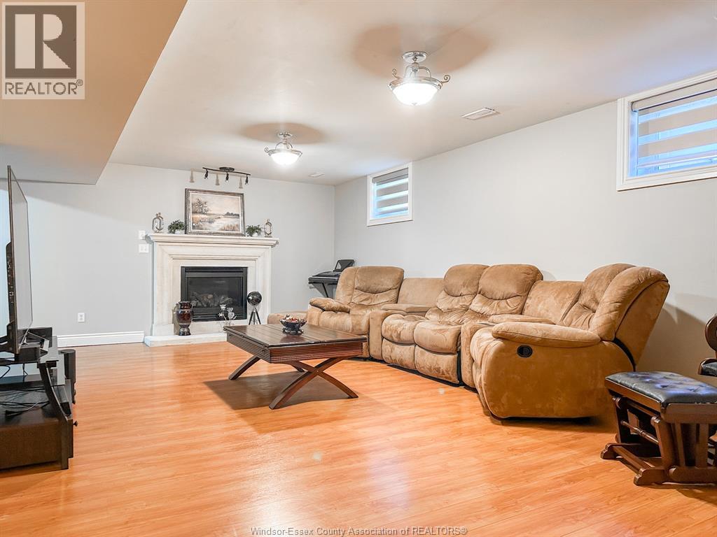 1042 Huntington, Lakeshore, Ontario  N8L 0W2 - Photo 35 - 25027480