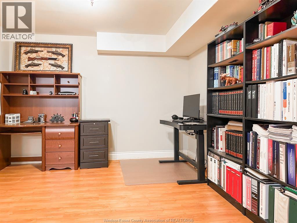 1042 Huntington, Lakeshore, Ontario  N8L 0W2 - Photo 38 - 25027480