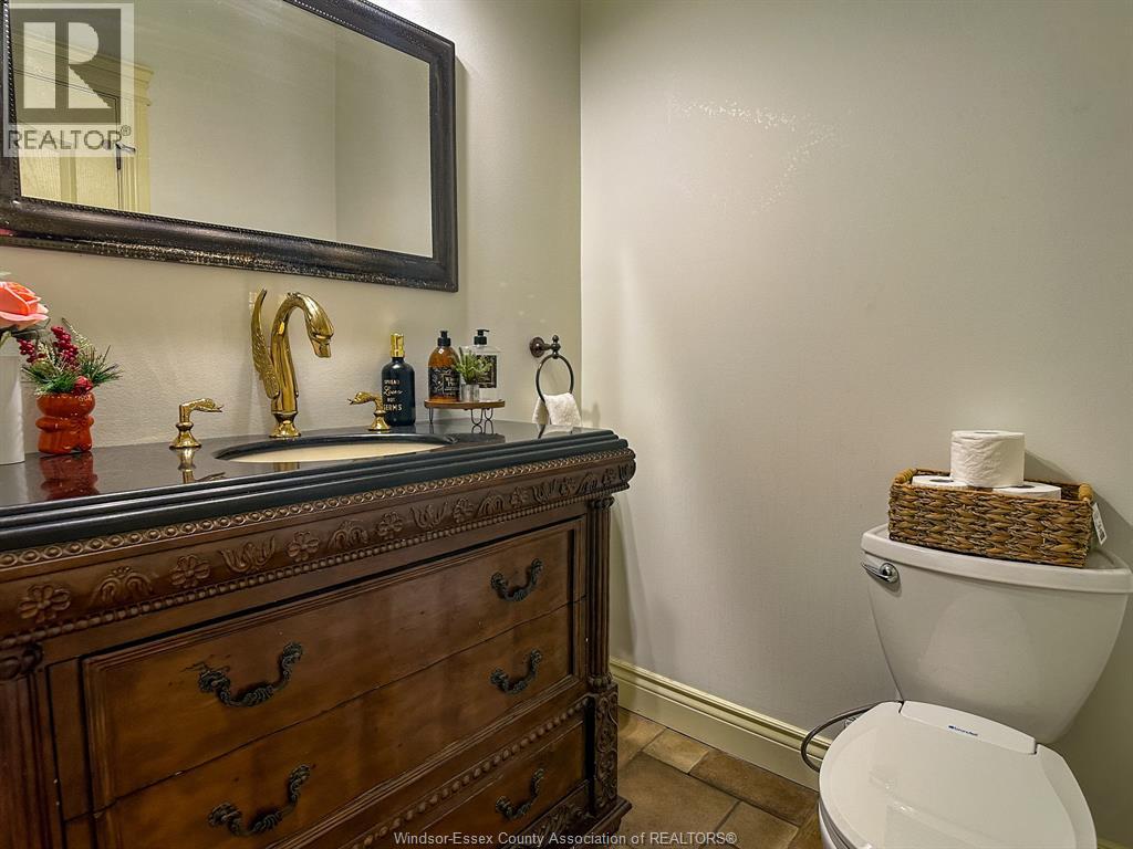 1042 Huntington, Lakeshore, Ontario  N8L 0W2 - Photo 8 - 25027480