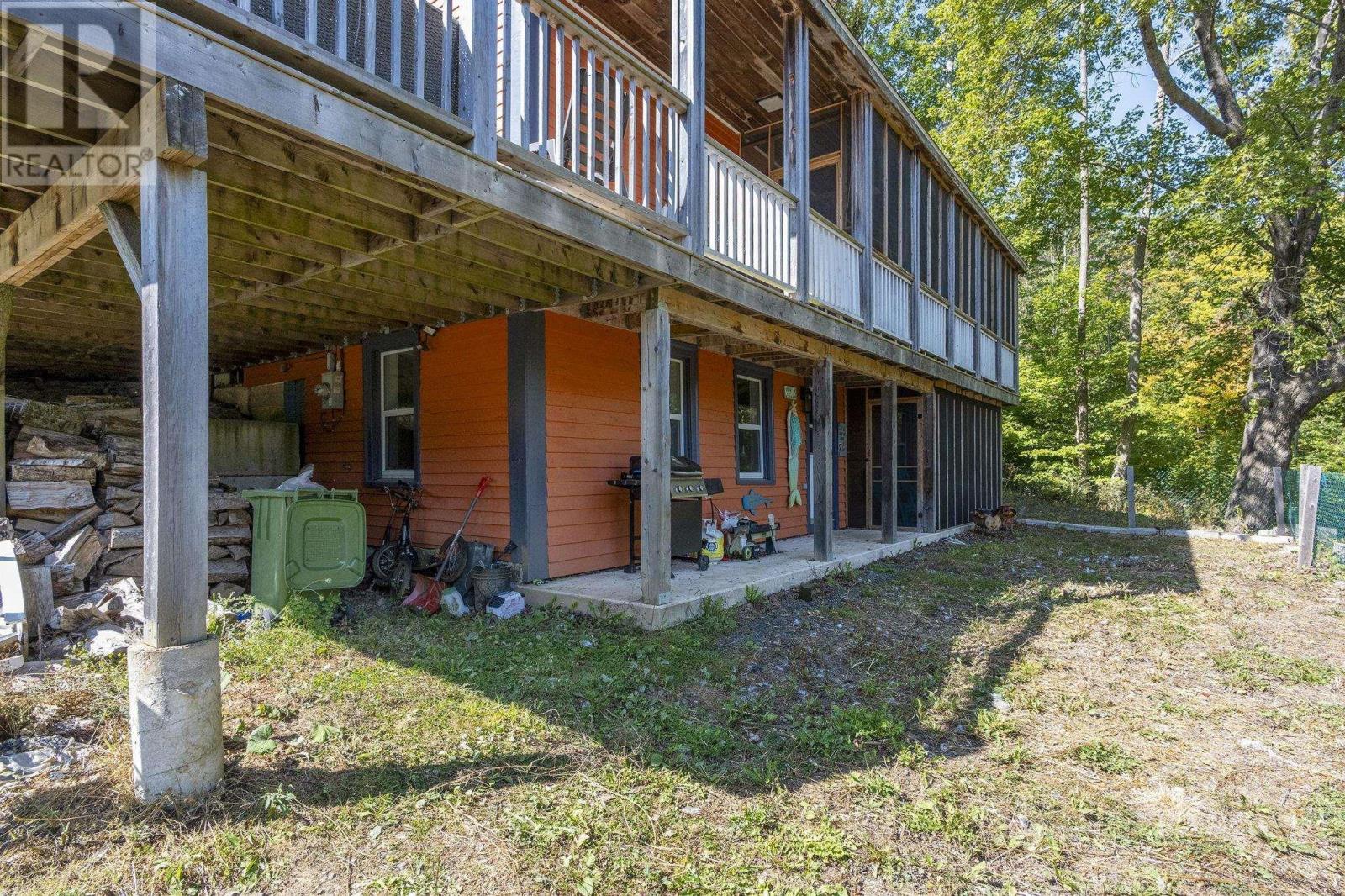 40 Pleasant Street, Bear River, Nova Scotia  B0S 1B0 - Photo 4 - 202523714