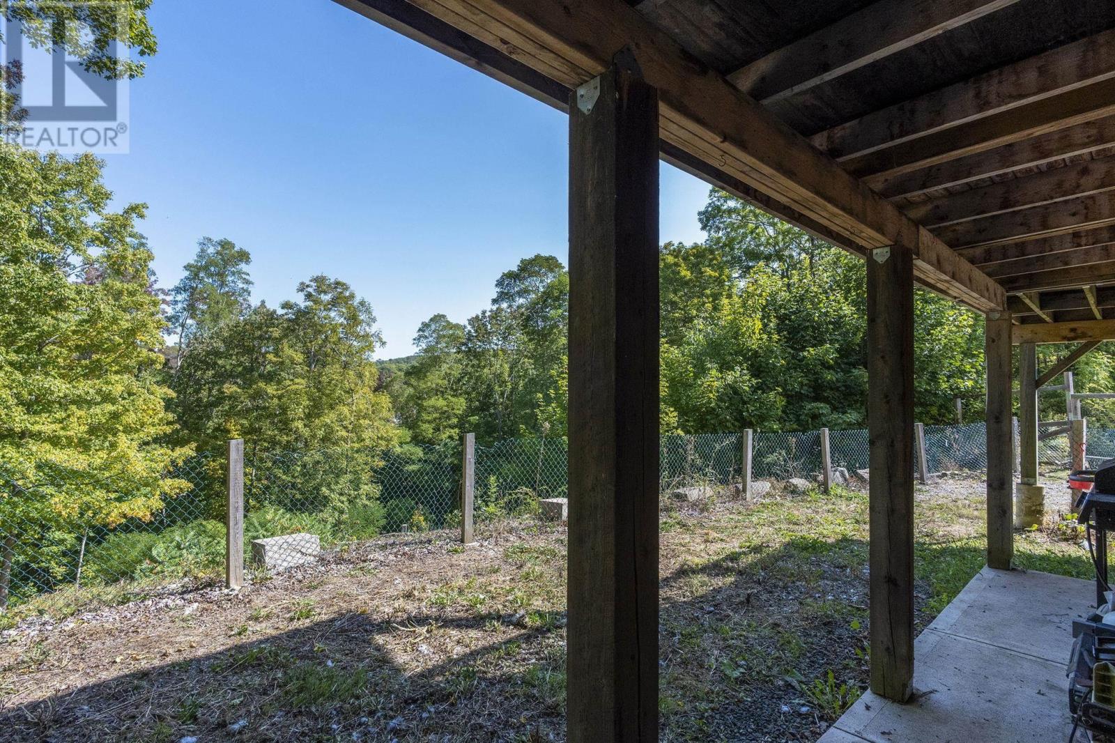 40 Pleasant Street, Bear River, Nova Scotia  B0S 1B0 - Photo 5 - 202523714