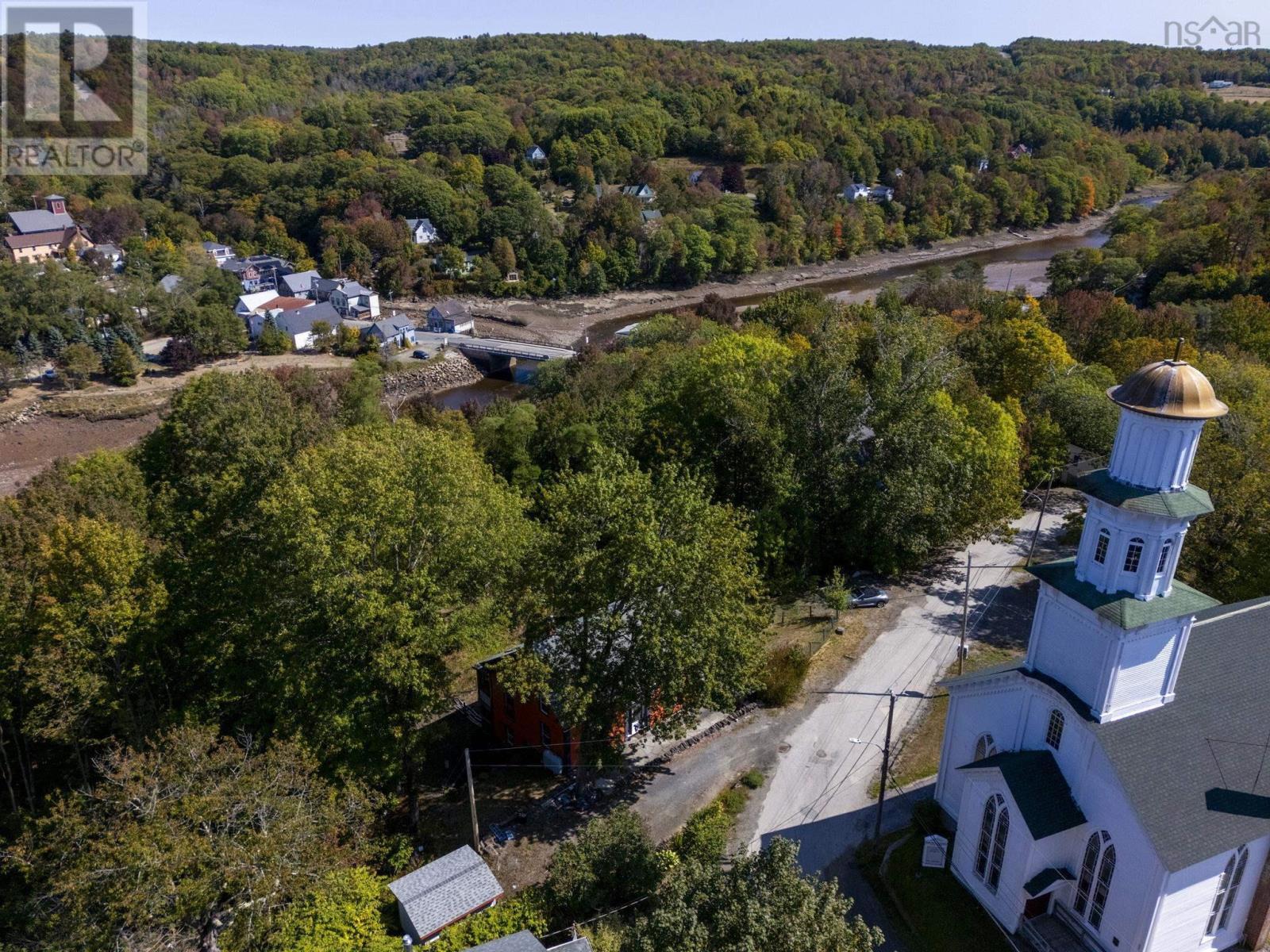 40 Pleasant Street, Bear River, Nova Scotia  B0S 1B0 - Photo 7 - 202523714