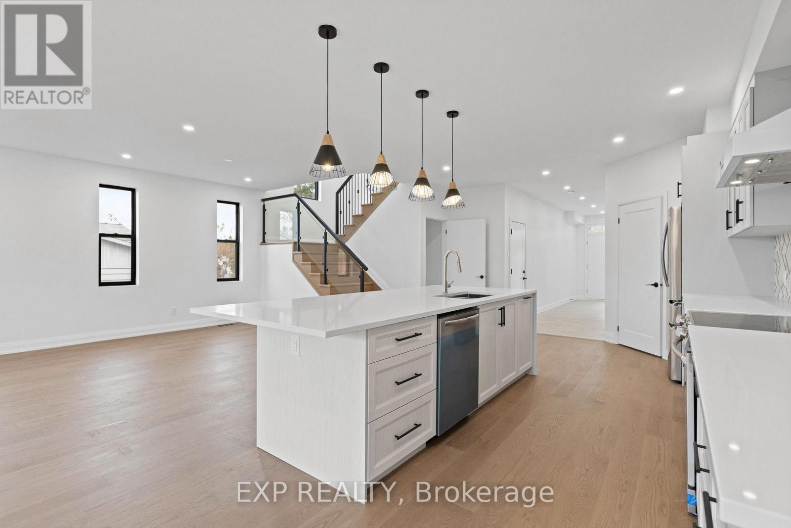 6819 Notre Dame Street, Ottawa, Ontario  K1C 1H4 - Photo 12 - X12487615