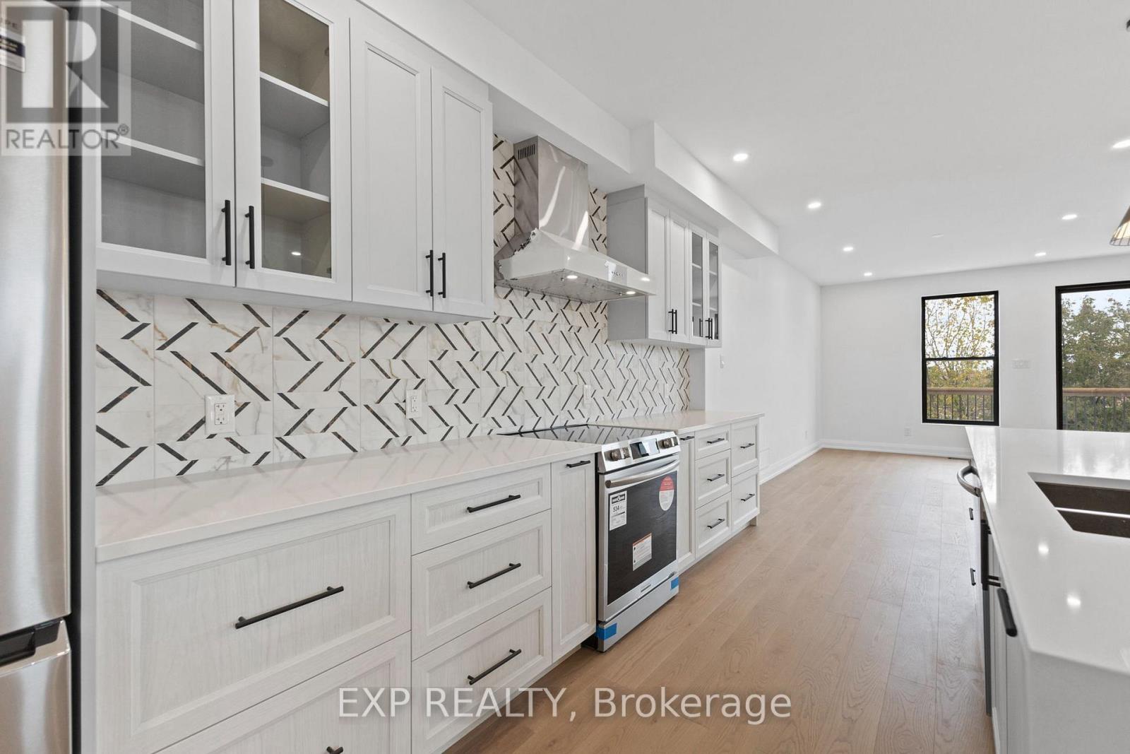 6819 Notre Dame Street, Ottawa, Ontario  K1C 1H4 - Photo 10 - X12487615