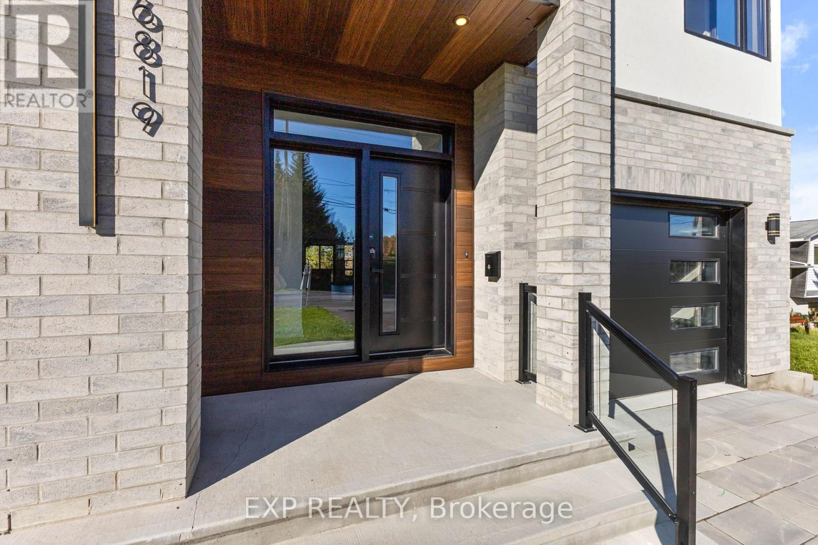 6819 Notre Dame Street, Ottawa, Ontario  K1C 1H4 - Photo 4 - X12487615