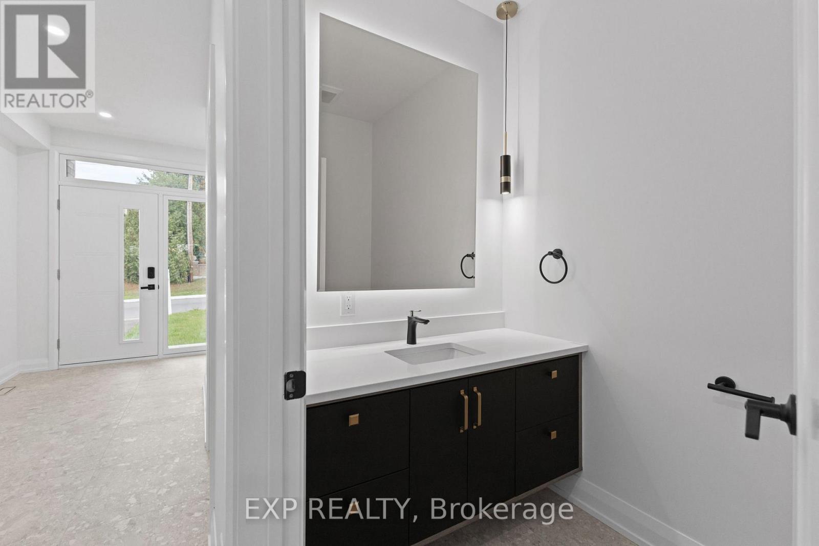 6819 Notre Dame Street, Ottawa, Ontario  K1C 1H4 - Photo 6 - X12487615