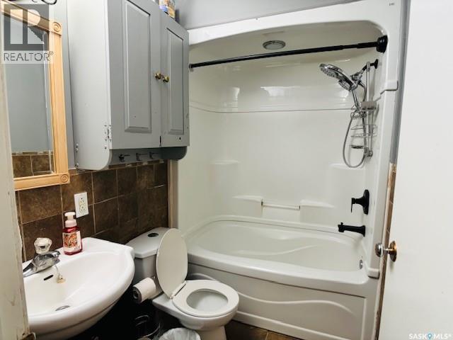 112 Fraser Avenue, Oxbow, Saskatchewan  S0C 2B0 - Photo 18 - SK021433