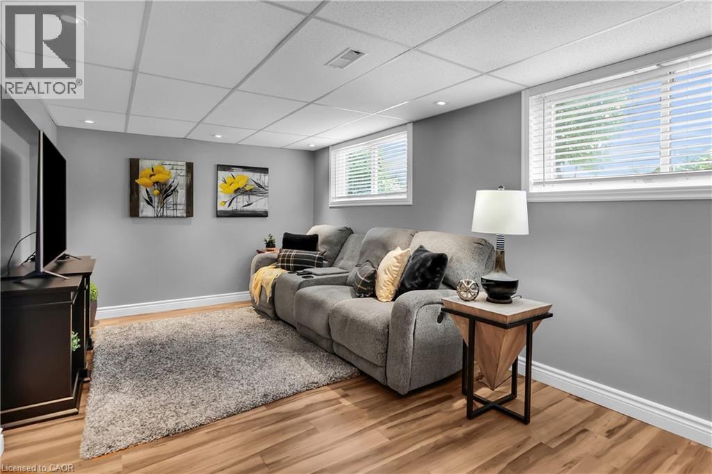 11 Hunter Road, Grimsby, Ontario  L3M 4A3 - Photo 22 - 40749802