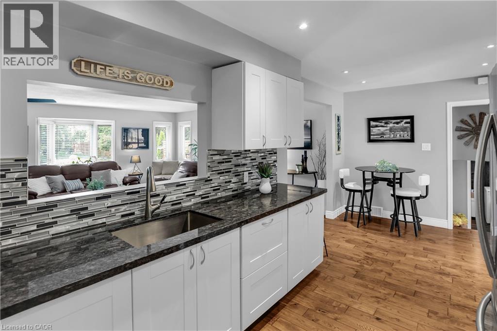 11 Hunter Road, Grimsby, Ontario  L3M 4A3 - Photo 11 - 40749802