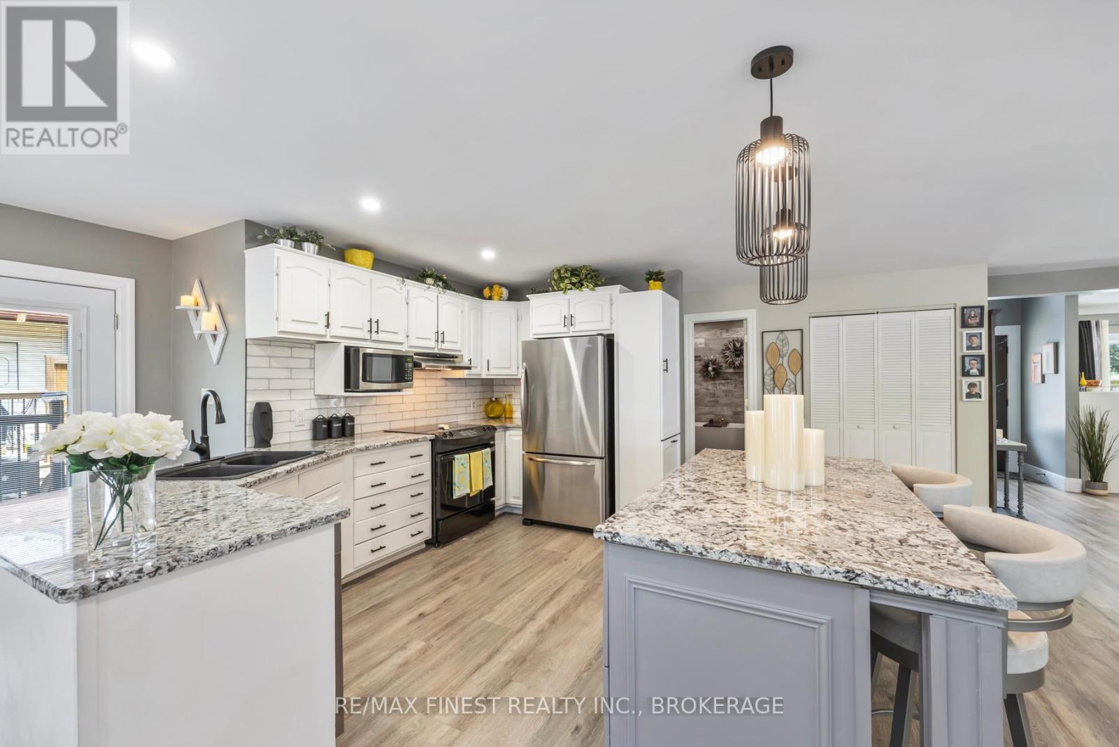 1303 Rockwood Drive, Kingston (North Of Taylor-Kidd Blvd), Ontario  K7P 1X6 - Photo 13 - X12495252