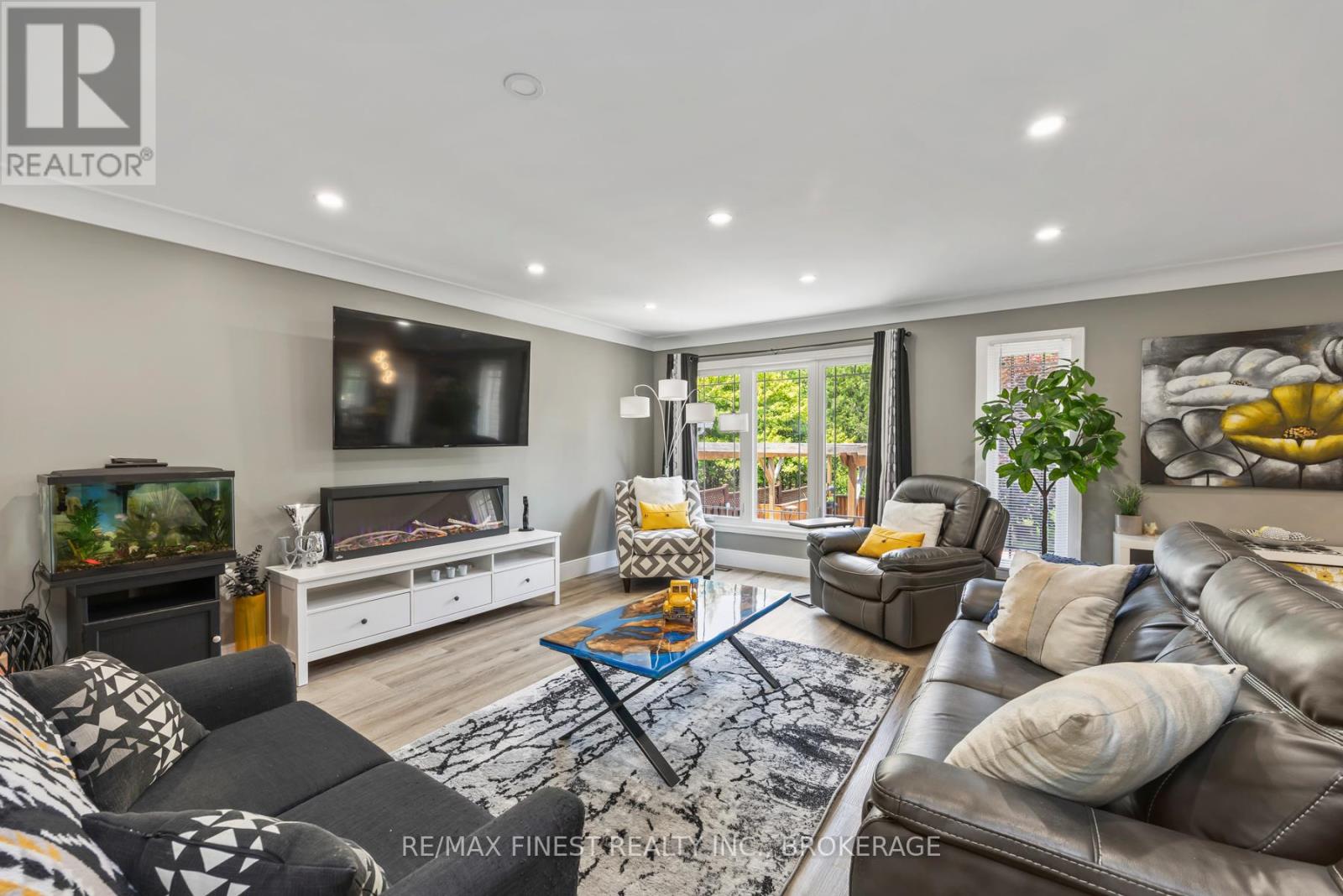 1303 Rockwood Drive, Kingston (North Of Taylor-Kidd Blvd), Ontario  K7P 1X6 - Photo 8 - X12495252