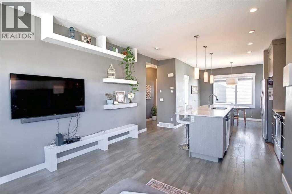 11, 111 Rainbow Falls Gate, Chestermere, Alberta  T1X 0Z4 - Photo 8 - A2267258