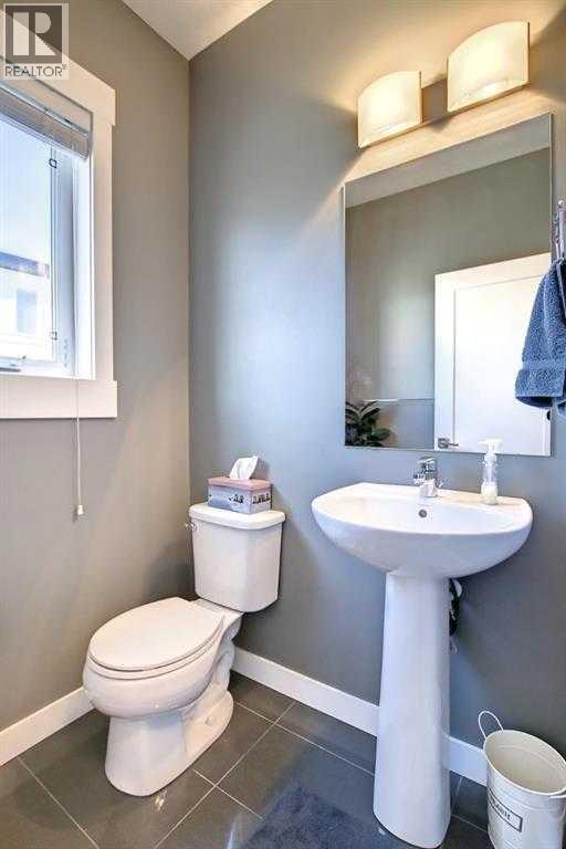 11, 111 Rainbow Falls Gate, Chestermere, Alberta  T1X 0Z4 - Photo 20 - A2267258