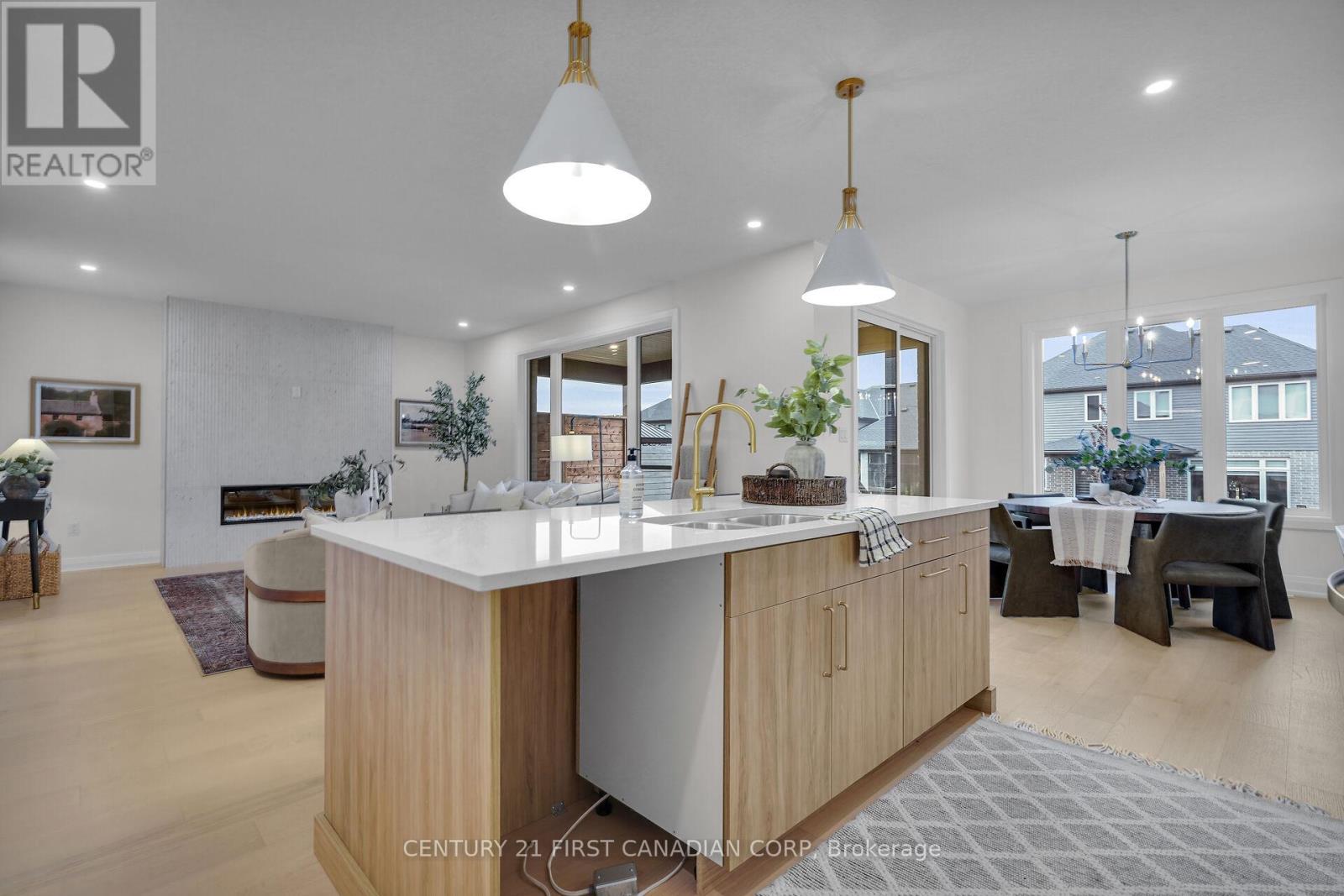 1918 Fountain Grass Drive, London South, Ontario  N6K 4P9 - Photo 13 - X12495248