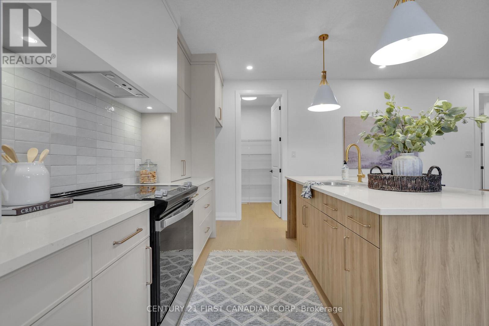 1918 Fountain Grass Drive, London South, Ontario  N6K 4P9 - Photo 14 - X12495248