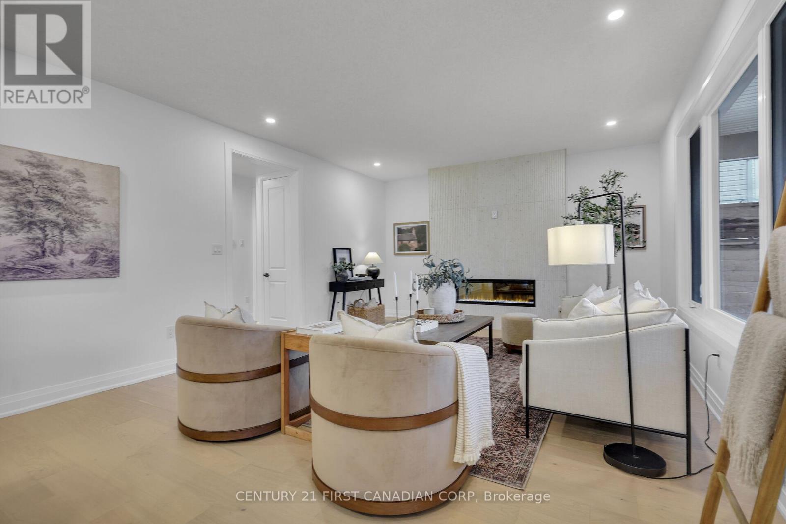 1918 Fountain Grass Drive, London South, Ontario  N6K 4P9 - Photo 21 - X12495248