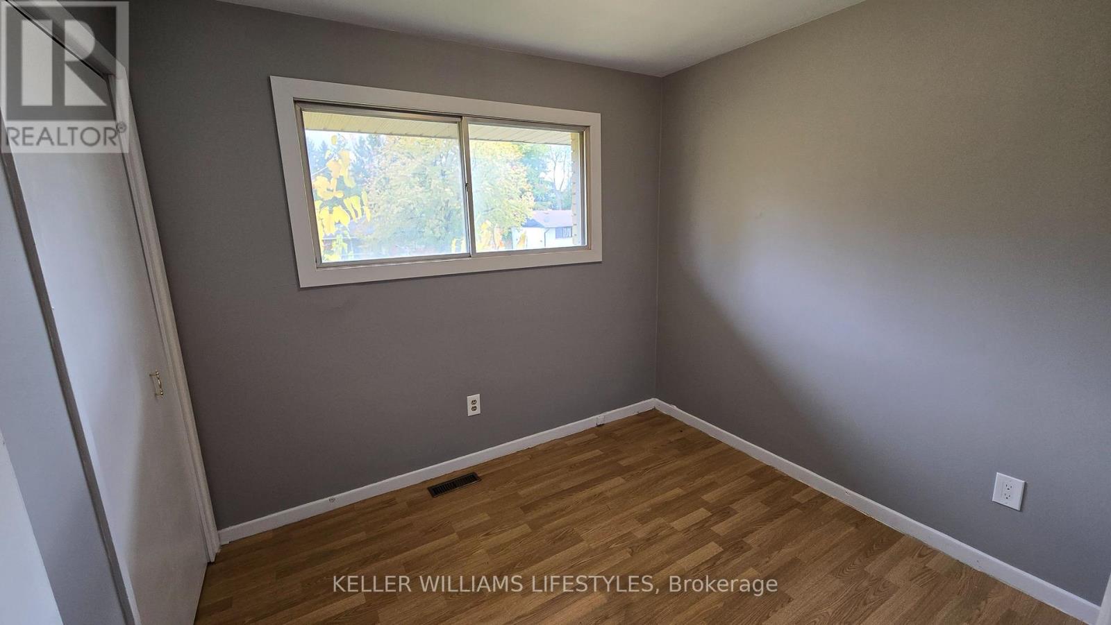 Upper - 20 Sumner Road, London South, Ontario  N5Z 3Y7 - Photo 12 - X12495268