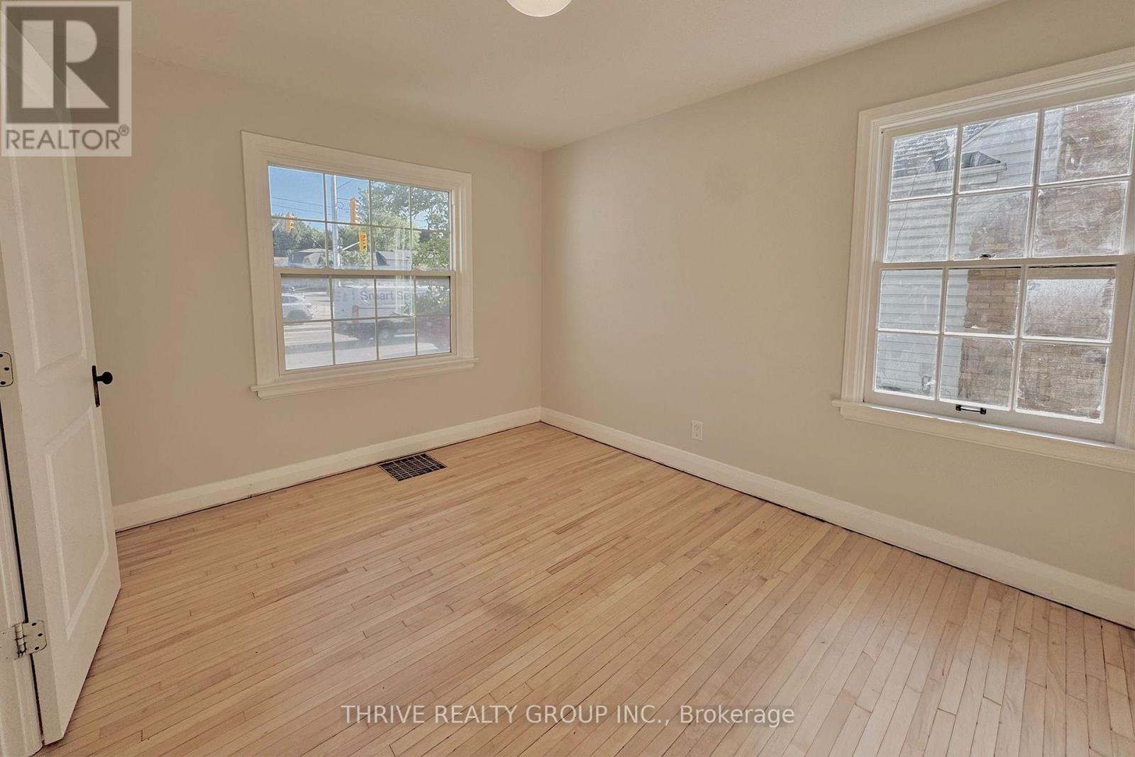 165 Oxford Street W, London North, Ontario  N6H 1S3 - Photo 9 - X12495368