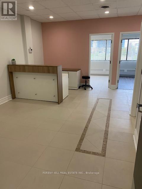 212 - 1100 Sheppard Avenue E, Toronto, Ontario  M2K 2W1 - Photo 2 - C12495010