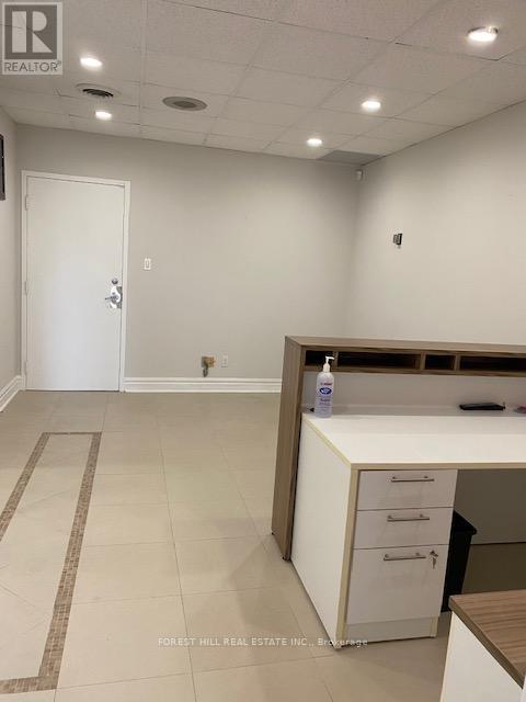 212 - 1100 Sheppard Avenue E, Toronto, Ontario  M2K 2W1 - Photo 3 - C12495010