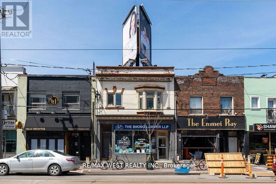 MAIN FL - 926 COLLEGE STREET, Toronto, Ontario