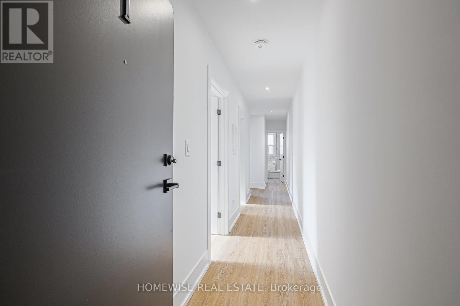 1 - 2066 Yonge Street, Toronto, Ontario  M4S 2A3 - Photo 10 - C12495216