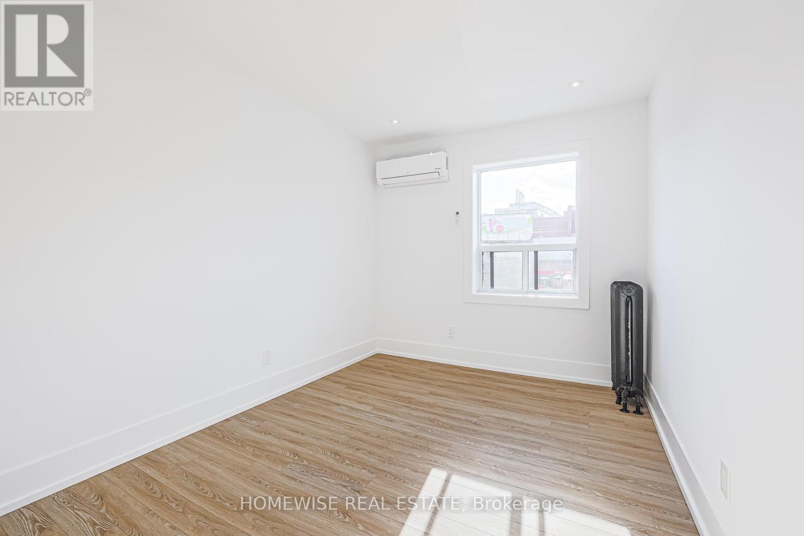 1 - 2066 Yonge Street, Toronto, Ontario  M4S 2A3 - Photo 11 - C12495216