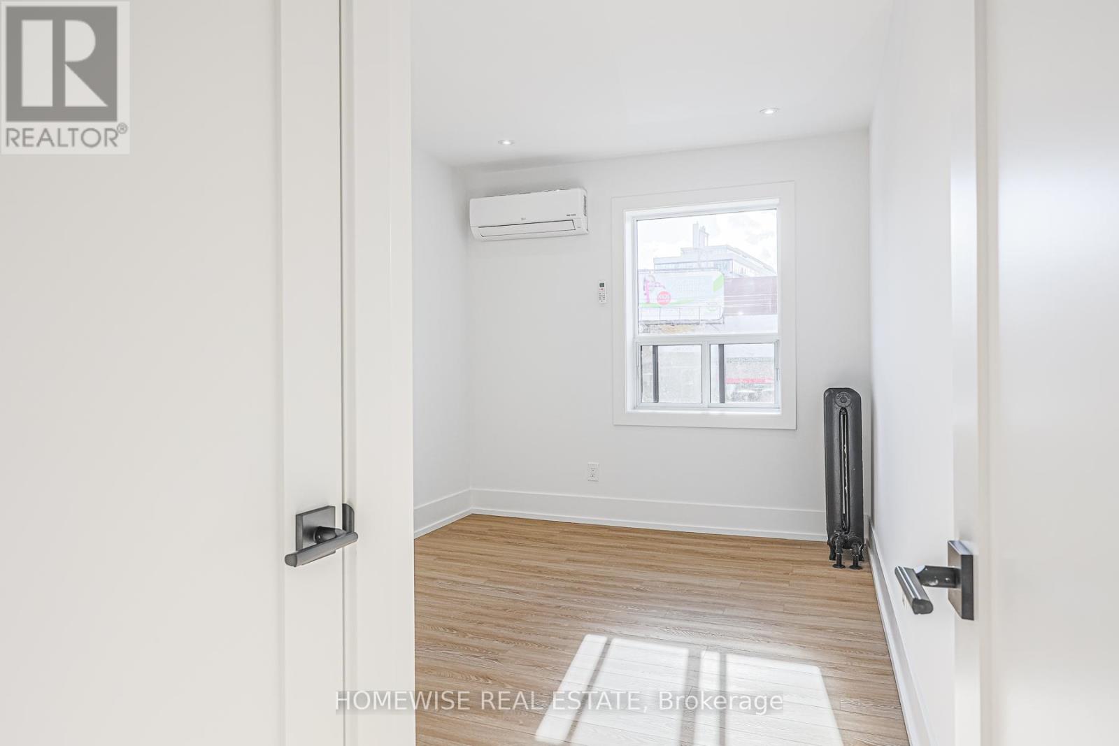 1 - 2066 Yonge Street, Toronto, Ontario  M4S 2A3 - Photo 12 - C12495216