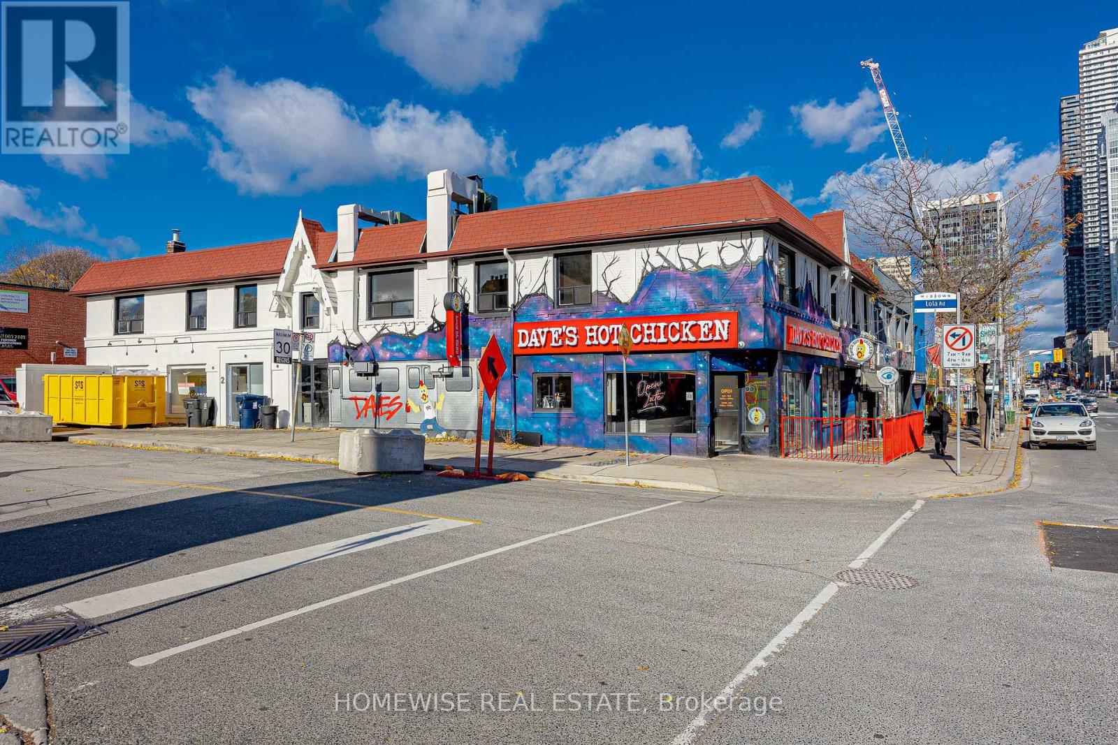 1 - 2066 Yonge Street, Toronto, Ontario  M4S 2A3 - Photo 14 - C12495216