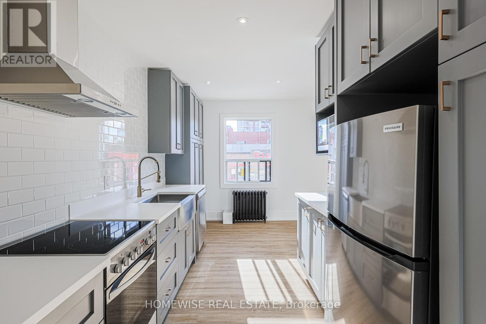 1 - 2066 Yonge Street, Toronto, Ontario  M4S 2A3 - Photo 2 - C12495216