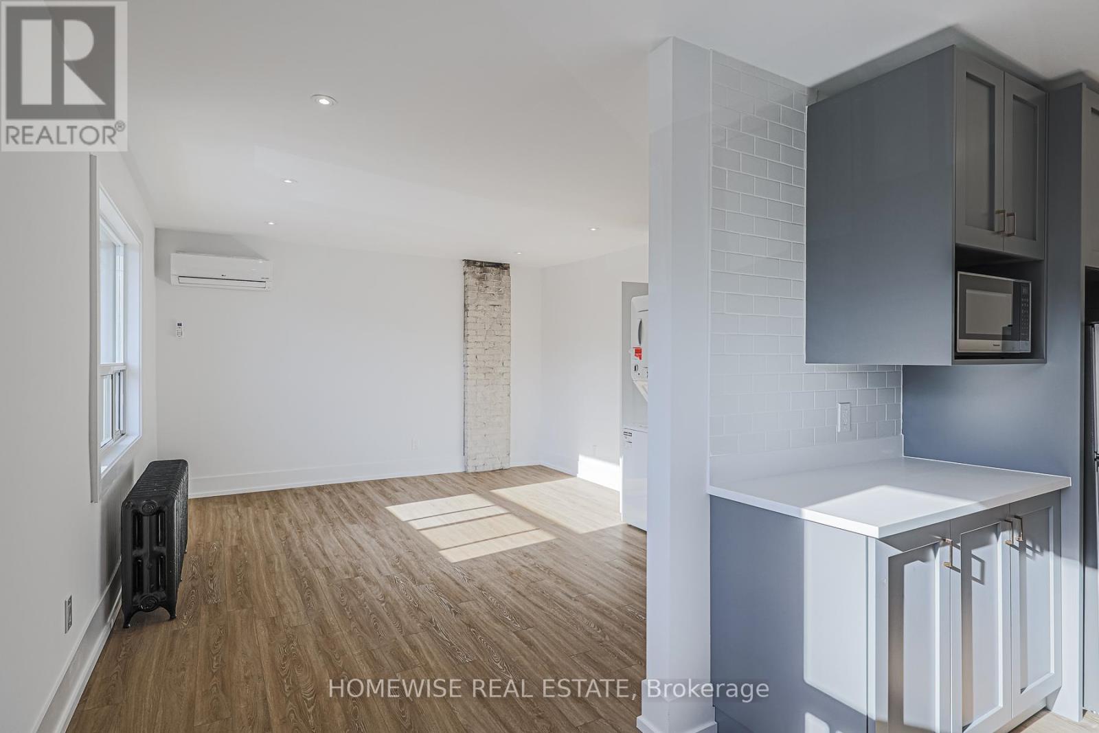 1 - 2066 Yonge Street, Toronto, Ontario  M4S 2A3 - Photo 5 - C12495216