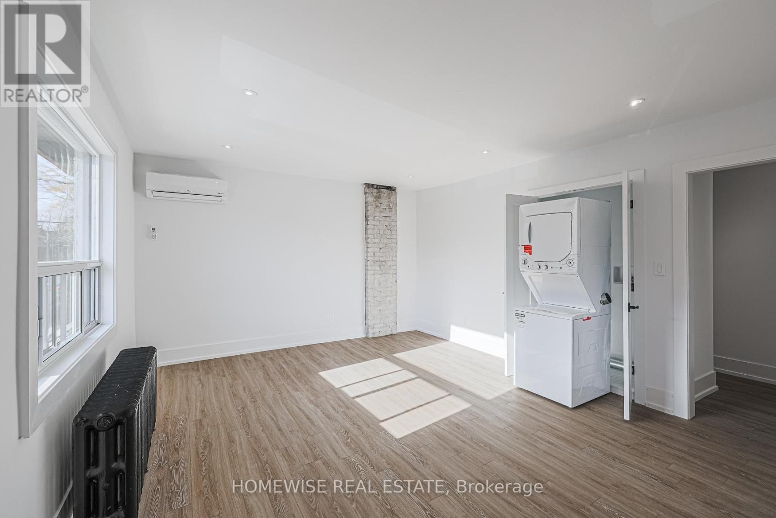 1 - 2066 Yonge Street, Toronto, Ontario  M4S 2A3 - Photo 8 - C12495216