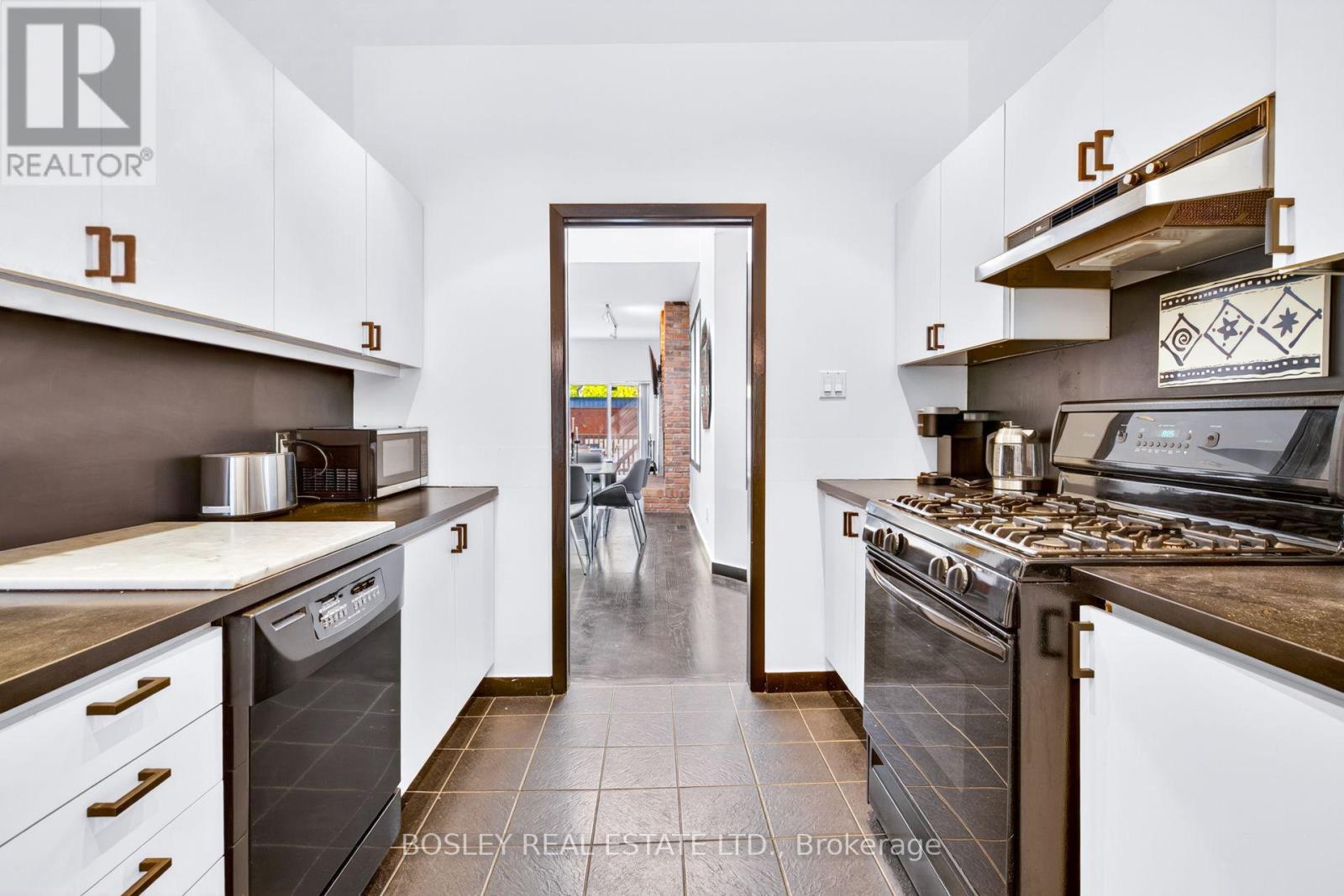 119 Seaton Street, Toronto, Ontario  M5A 2T3 - Photo 13 - C12495242