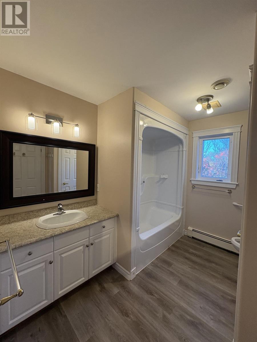 37 Commonwealth Avenue, Charlottetown, Prince Edward Island  C1E 2E7 - Photo 11 - 202517660