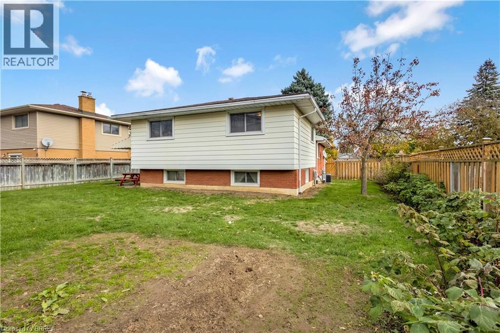 14 Burdock Boulevard, Brantford, Ontario  N3R 6B6 - Photo 37 - 40779202