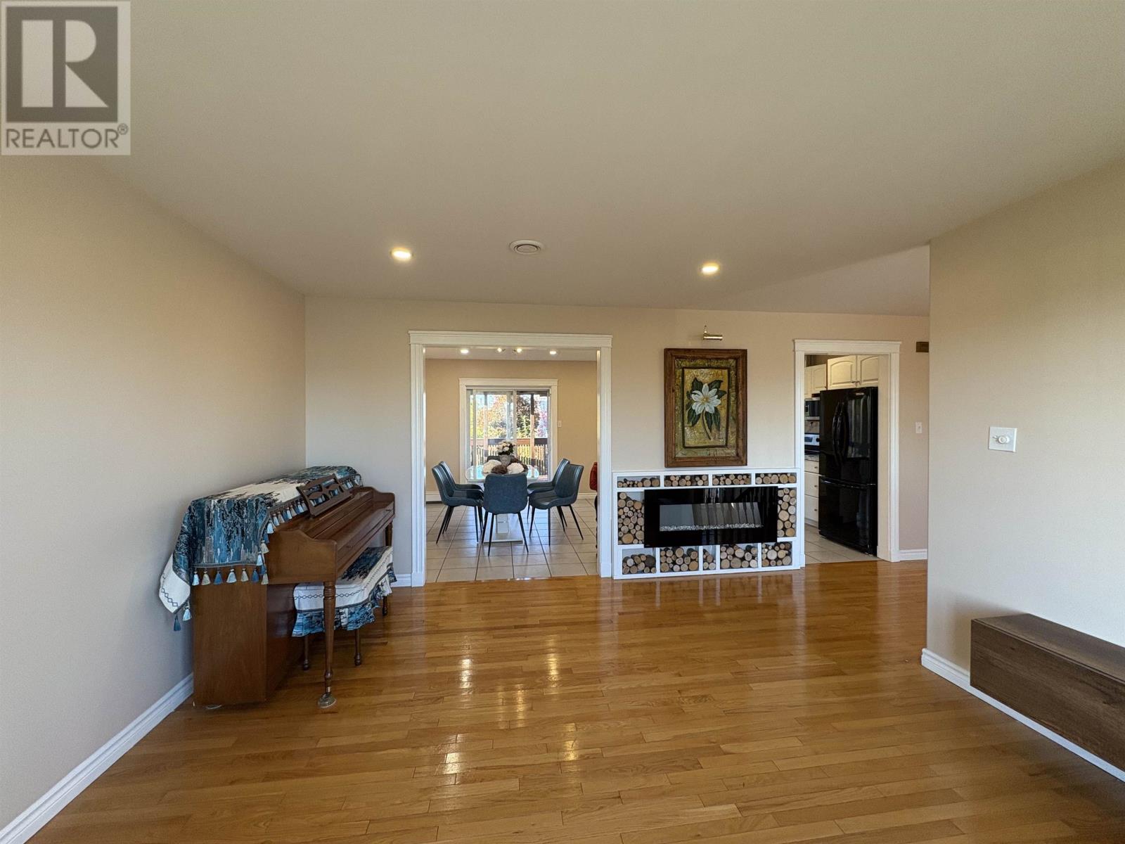 37 Commonwealth Avenue, Charlottetown, Prince Edward Island  C1E 2E7 - Photo 7 - 202517660