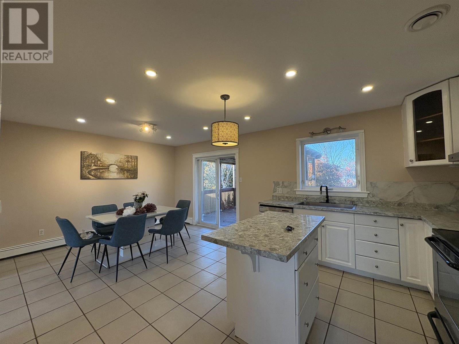 37 Commonwealth Avenue, Charlottetown, Prince Edward Island  C1E 2E7 - Photo 9 - 202517660