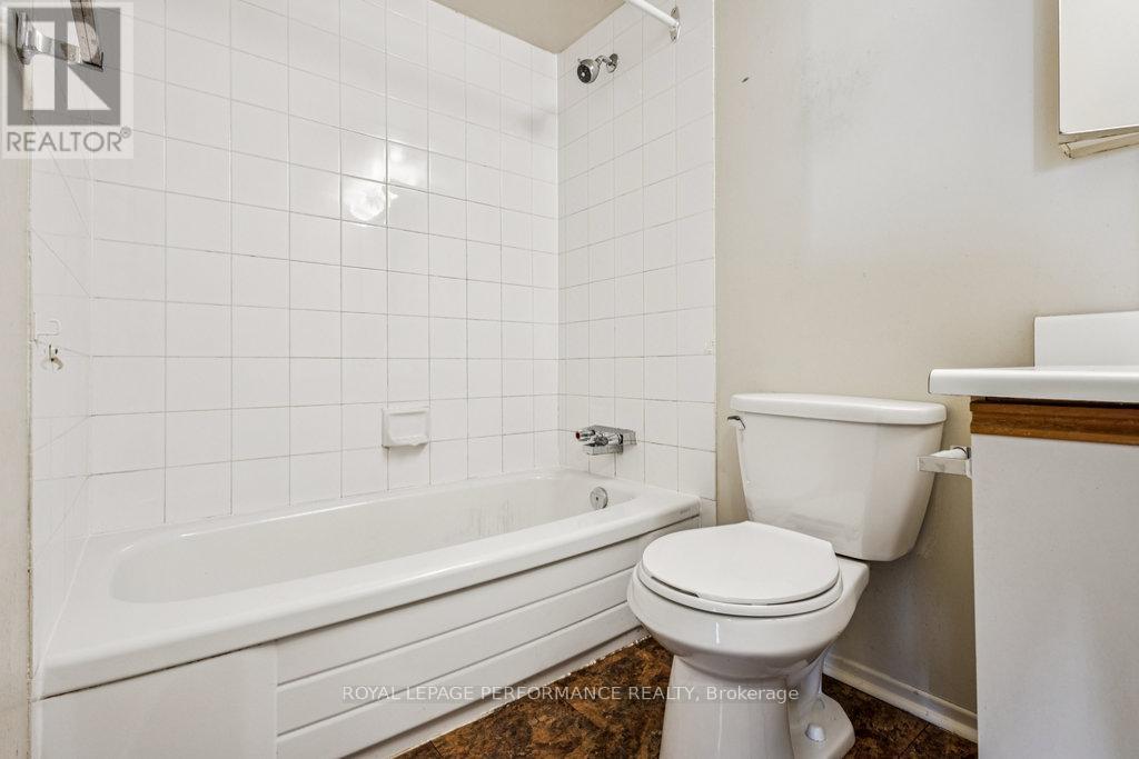 205 - 266 Lorry Greenberg Drive, Ottawa, Ontario  K1T 3J9 - Photo 22 - X12495370