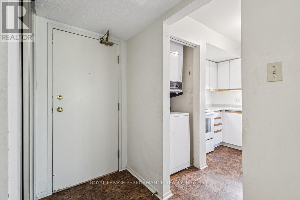 205 - 266 Lorry Greenberg Drive, Ottawa, Ontario  K1T 3J9 - Photo 3 - X12495370