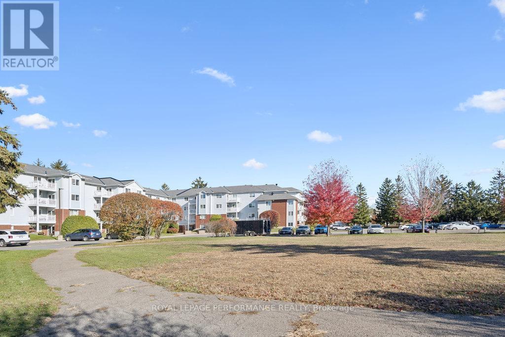 205 - 266 Lorry Greenberg Drive, Ottawa, Ontario  K1T 3J9 - Photo 33 - X12495370