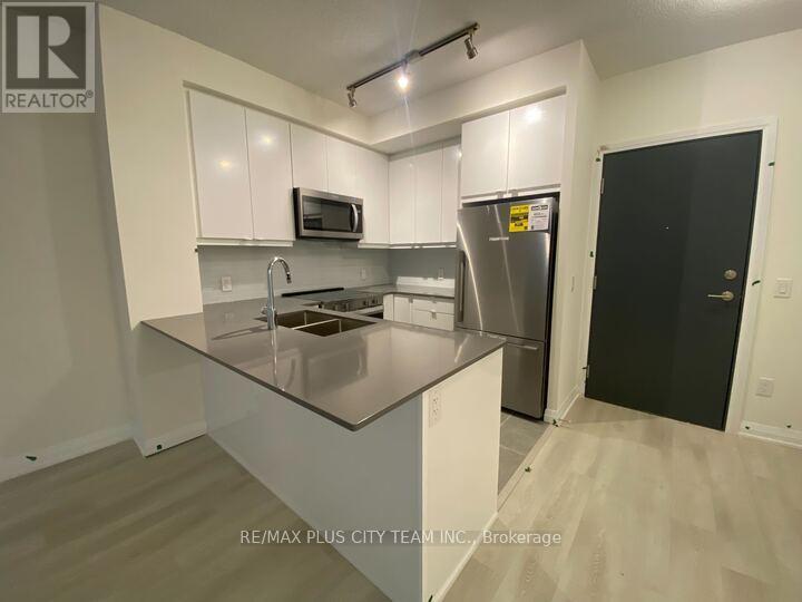 705 - 3260 Sheppard Avenue E, Toronto, Ontario  M1T 3K3 - Photo 11 - E12494954