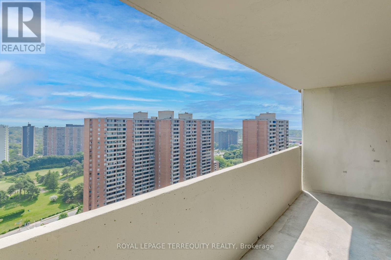 2807 - 5 Massey Square, Toronto, Ontario  M4C 5L6 - Photo 18 - E12494988