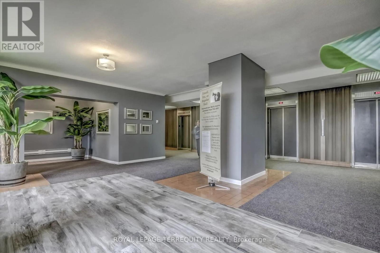 2807 - 5 Massey Square, Toronto, Ontario  M4C 5L6 - Photo 25 - E12494988